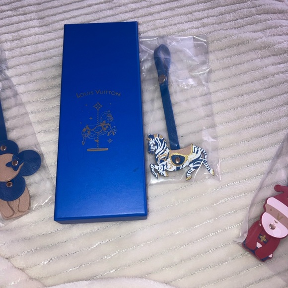 💙 6FER Louis Vuitton Blue Accessory Collection - Picture 5 of 10